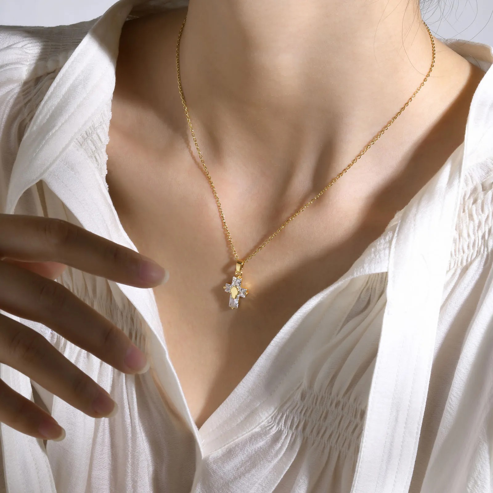 INS Style Casual Cross Stainless Steel Plating Inlay Zircon 18K Gold Plated Necklace Pendant_colorza_3
