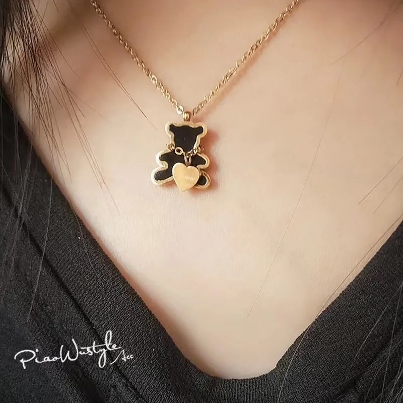 INS Style Cute Little Bear Heart Shape Bow Knot Titanium Steel Plating Inlay Artificial Leather Shell 18K Gold Plated Pendant Necklace_colorza_4