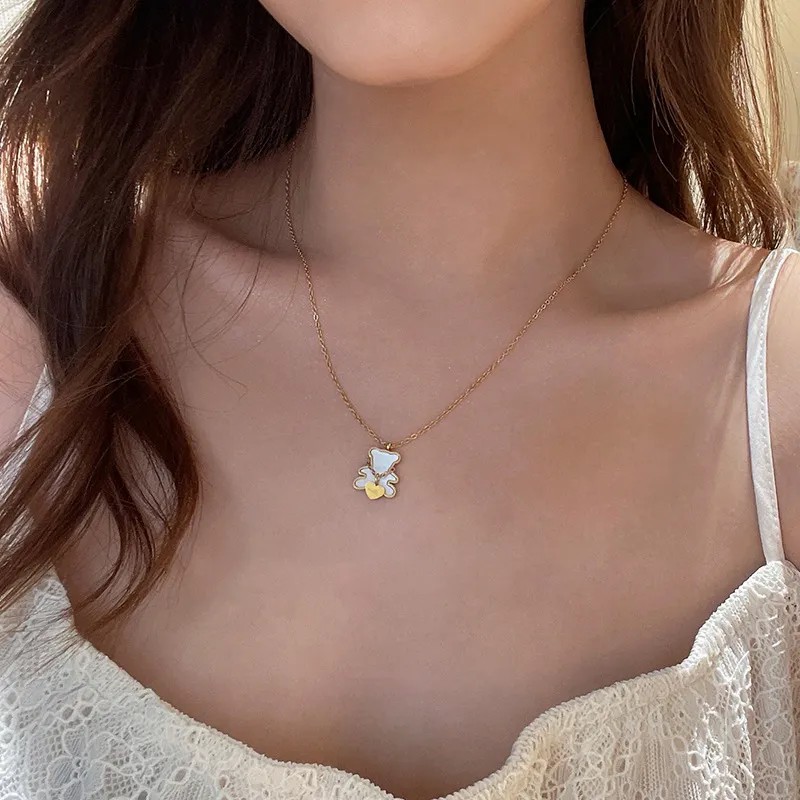 INS Style Cute Little Bear Heart Shape Bow Knot Titanium Steel Plating Inlay Artificial Leather Shell 18K Gold Plated Pendant Necklace_colorza_5