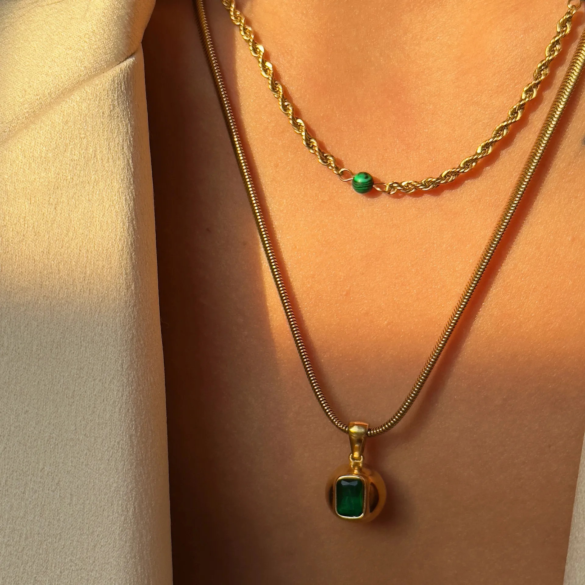 French Style Rectangle Stainless Steel Polishing Zircon 18K Gold Plated Pendant Necklace_colorza_7
