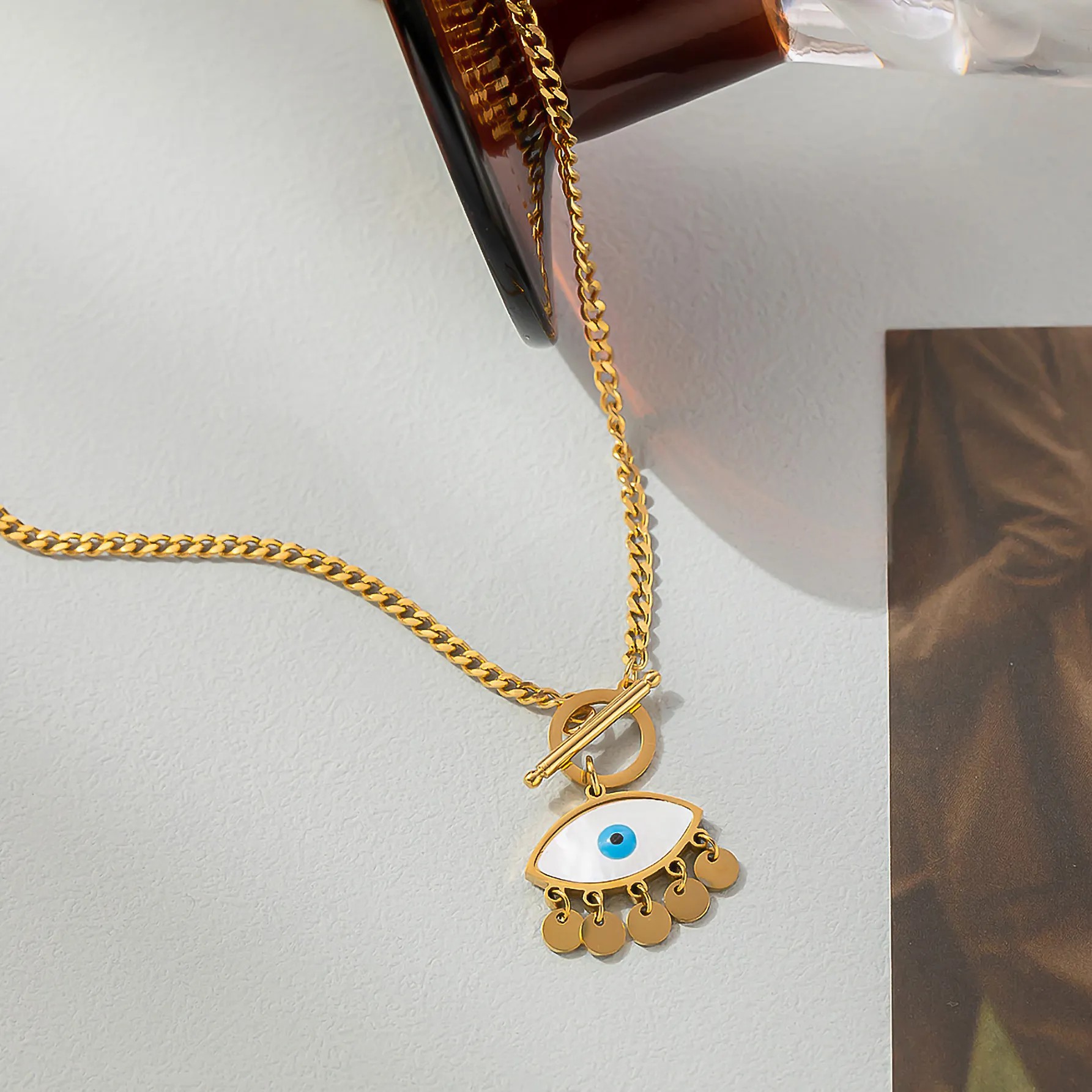 Hip-Hop Vintage Style Devil'S Eye Titanium Steel Plating Inlay Shell 18K Gold Plated Pendant Necklace_colorza_3