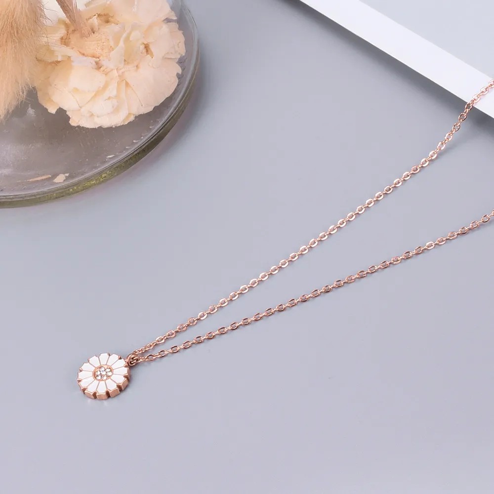 Sweet Daisy Titanium Steel Plating Inlay Zircon Pendant Necklace_colorza_5