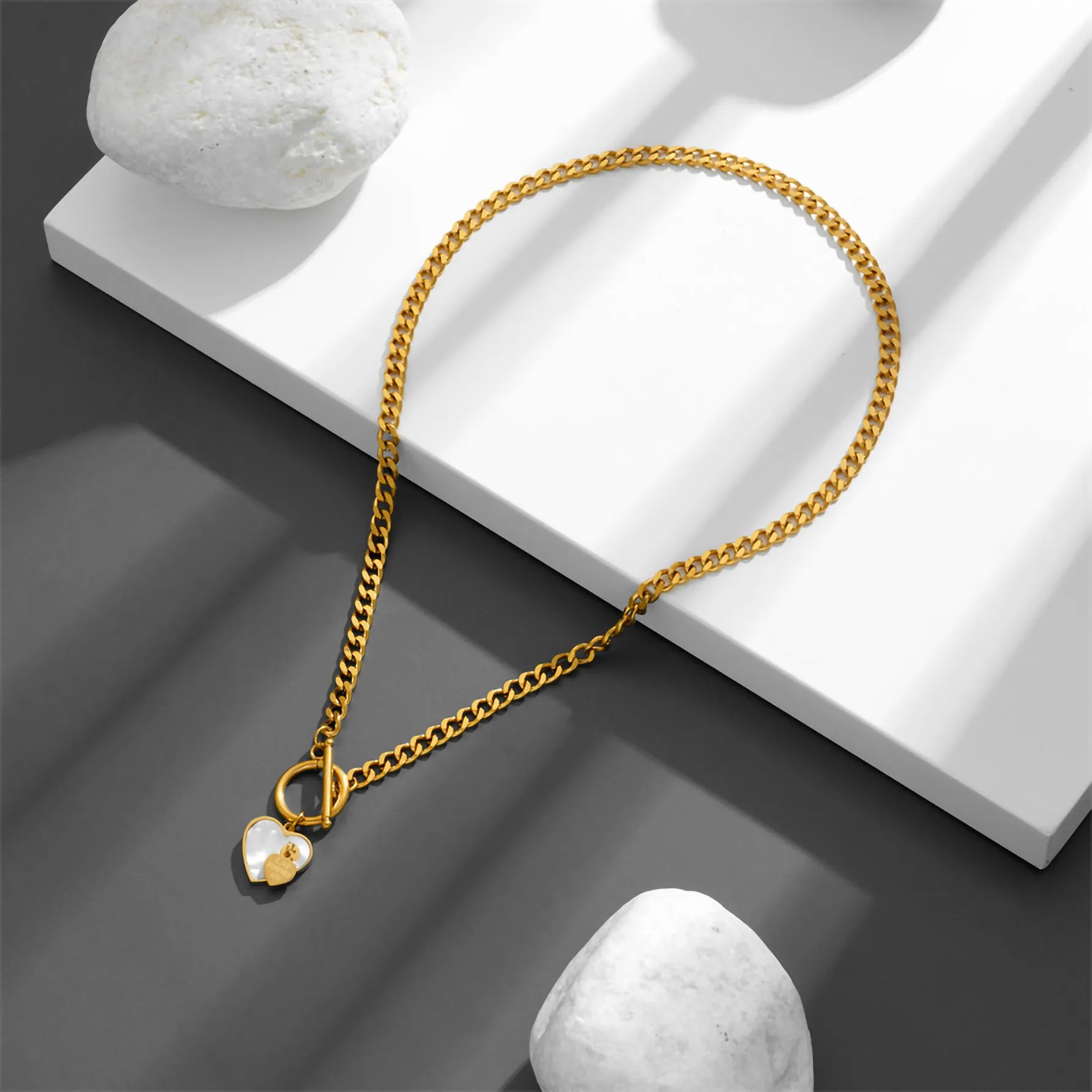 Hip-Hop Punk Heart Shape Titanium Steel Plating Inlay Shell 18K Gold Plated Pendant Necklace_colorza_4