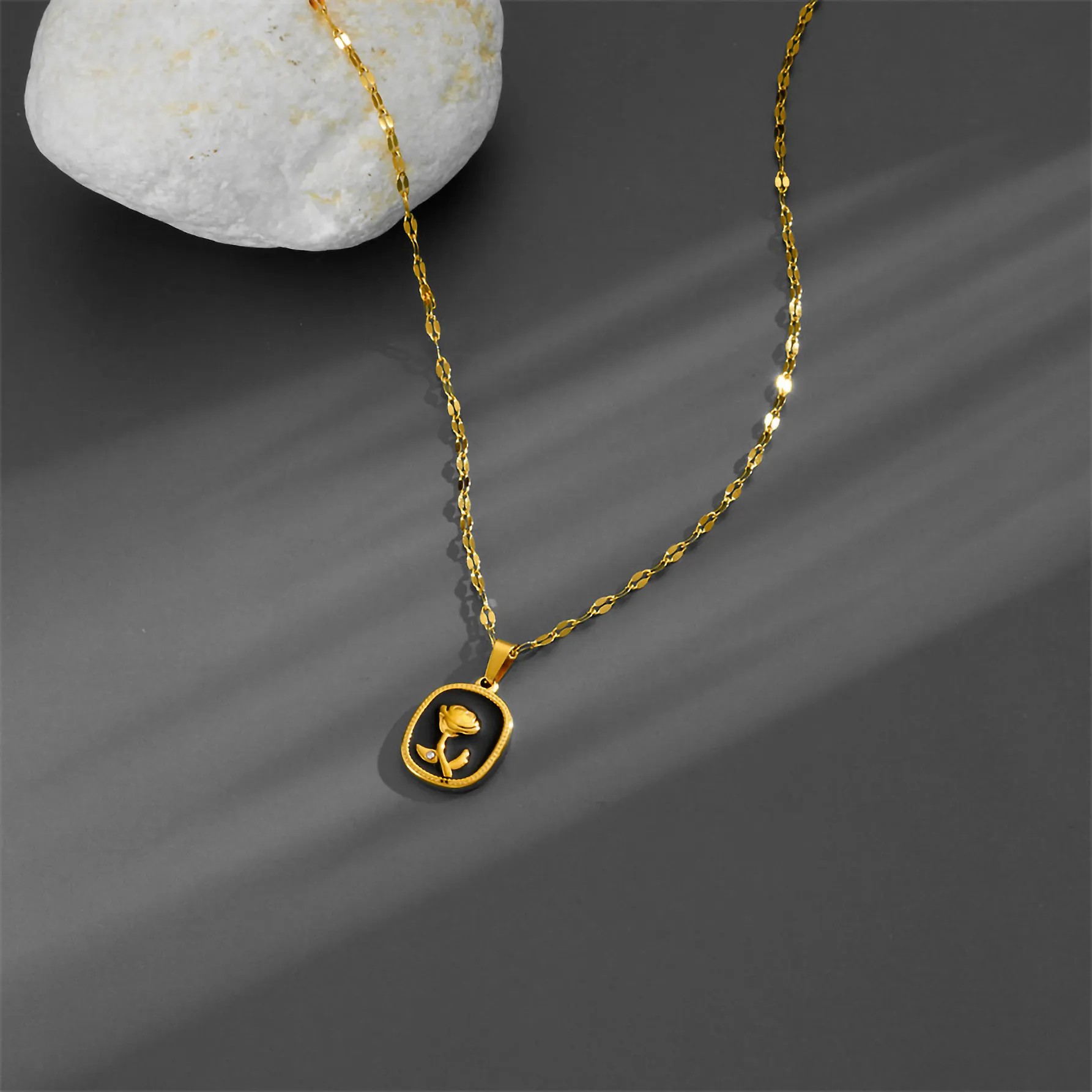 Hip-Hop Vintage Style Flower Titanium Steel Enamel Plating Inlay Zircon 18K Gold Plated Pendant Necklace_colorza_5