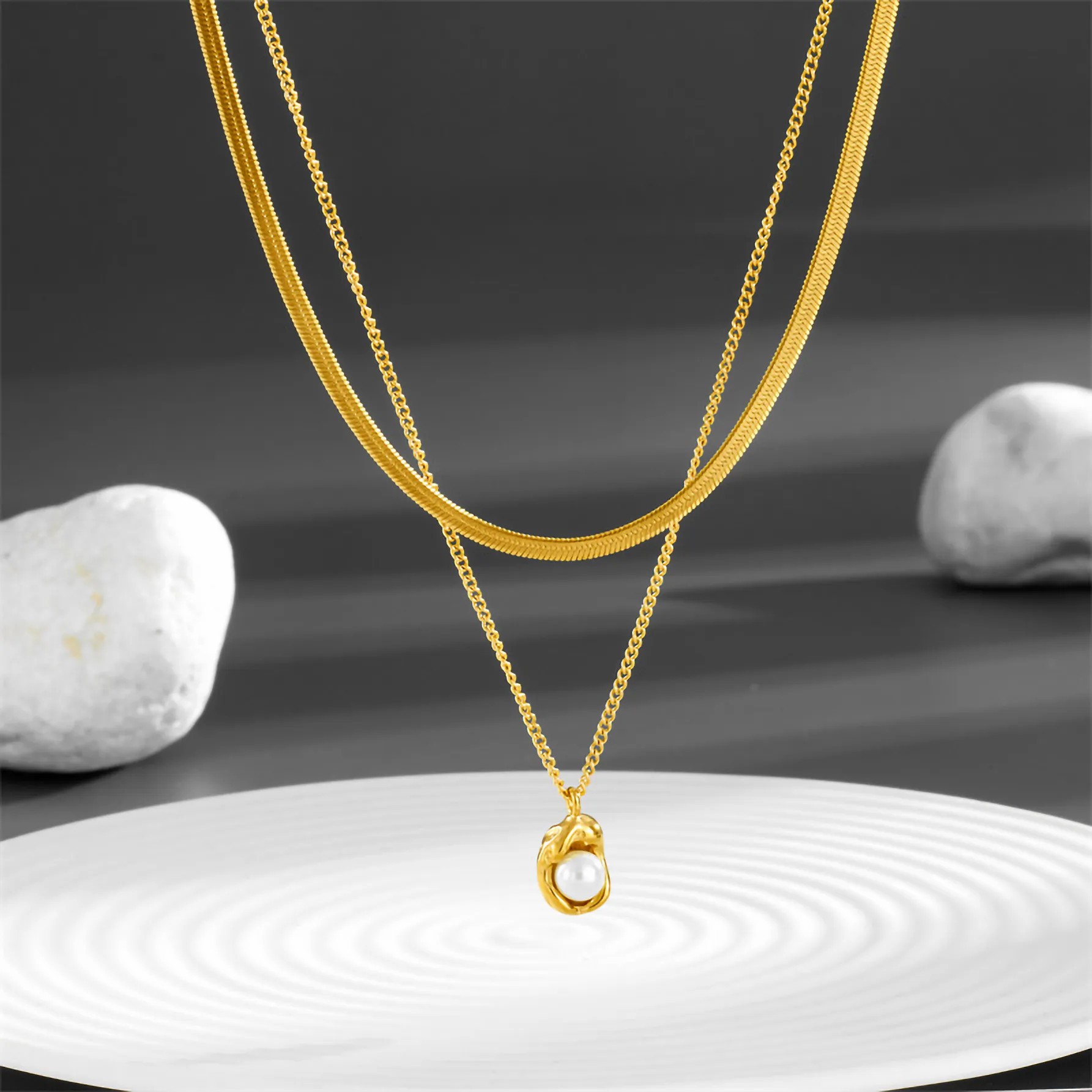 Vintage Style Titanium Steel Inlay Artificial Pearls 18K Gold Plated Layered Necklaces_colorza_5