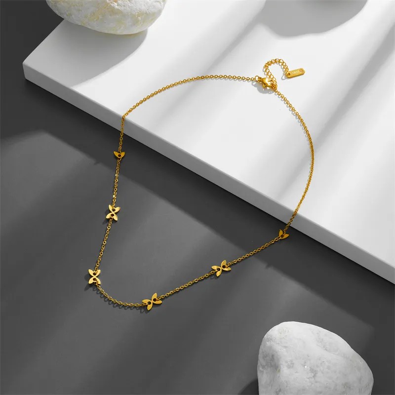 Simple Style Fox Titanium Steel Hollow Out 18K Gold Plated Necklace_colorza_2