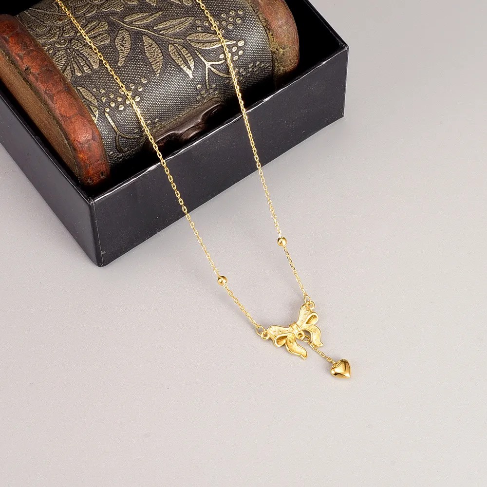 Princess Heart Shape Bow Knot Titanium Steel Plating 18K Gold Plated Pendant Necklace_colorza_4