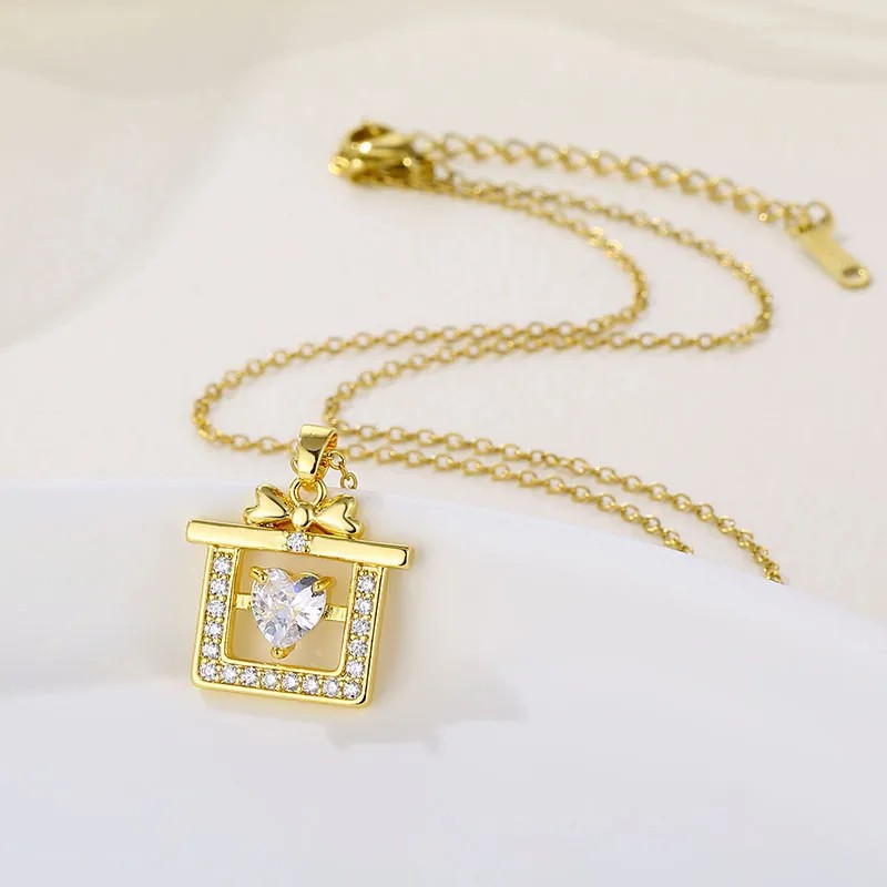 Simple Style Gift Box Stainless Steel Plating Inlay Rhinestones 18K Gold Plated Gold Plated Pendant Necklace_colorza_2