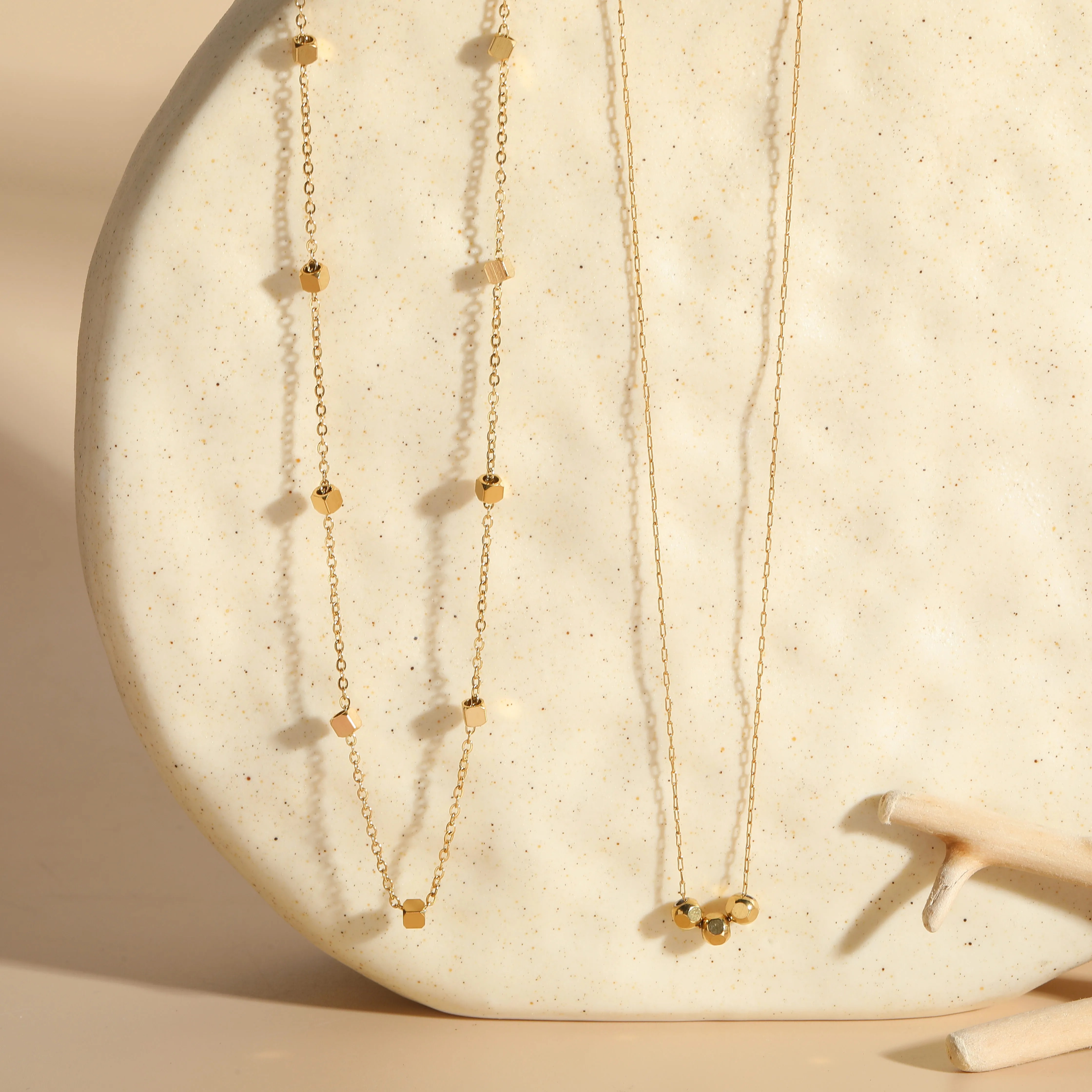 Elegant Luxurious Classic Style Ball Titanium Steel Plating 14K Gold Plated Necklace_colorza_4