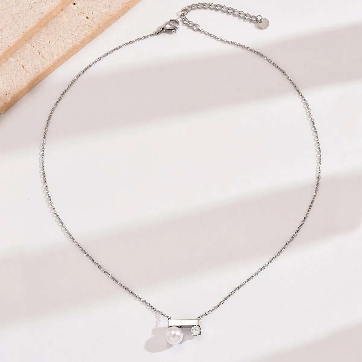 Classic Style Korean Style Geometric Stainless Steel Polishing Plating Inlay Artificial Pearls Rhinestones 14K Gold Plated Necklace_colorza_2