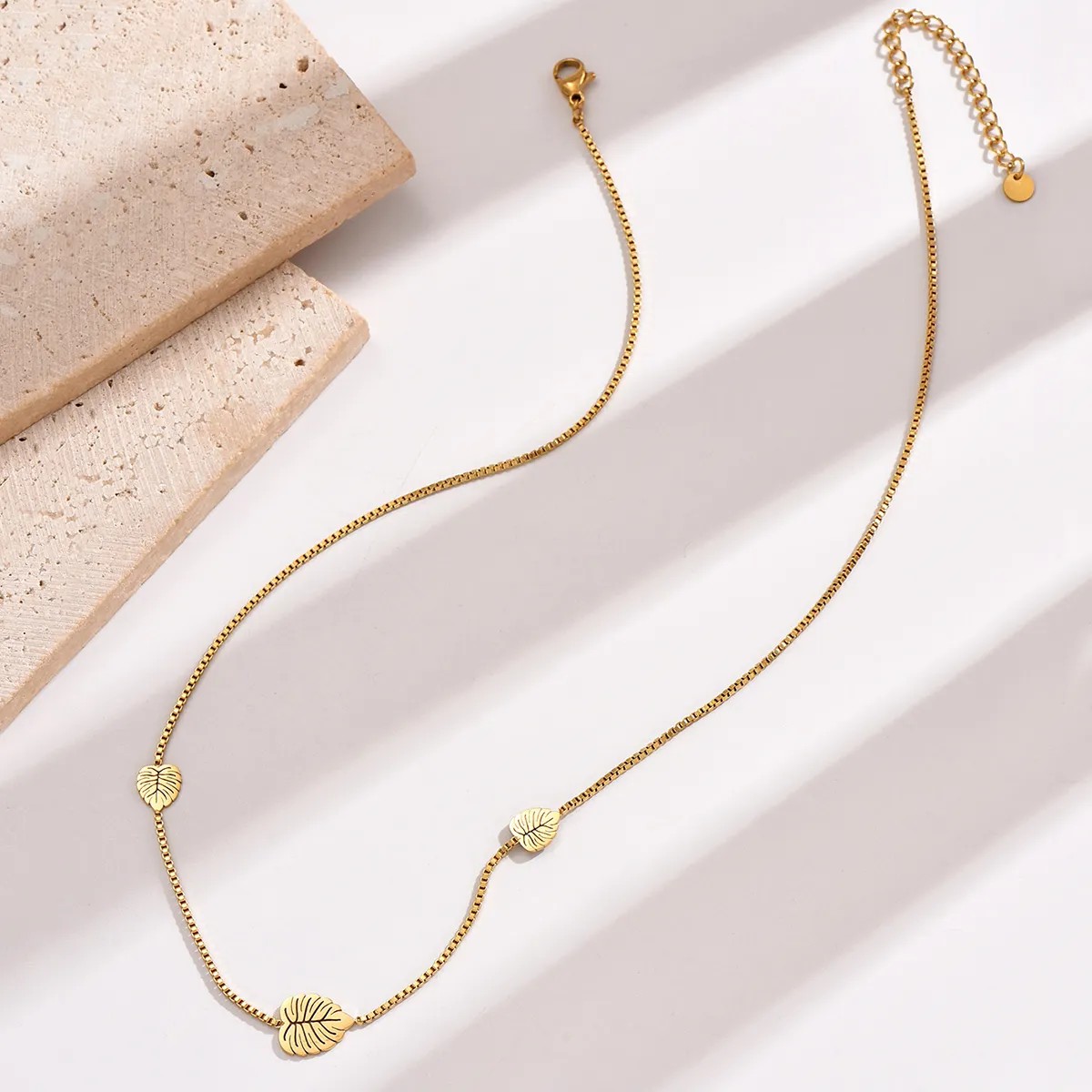 Elegant Leaves Stainless Steel Polishing Plating 14K Gold Plated Necklace_colorza_2