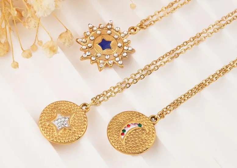 Retro Star Moon Titanium Steel Enamel Inlay Zircon Pendant Necklace_colorza_1