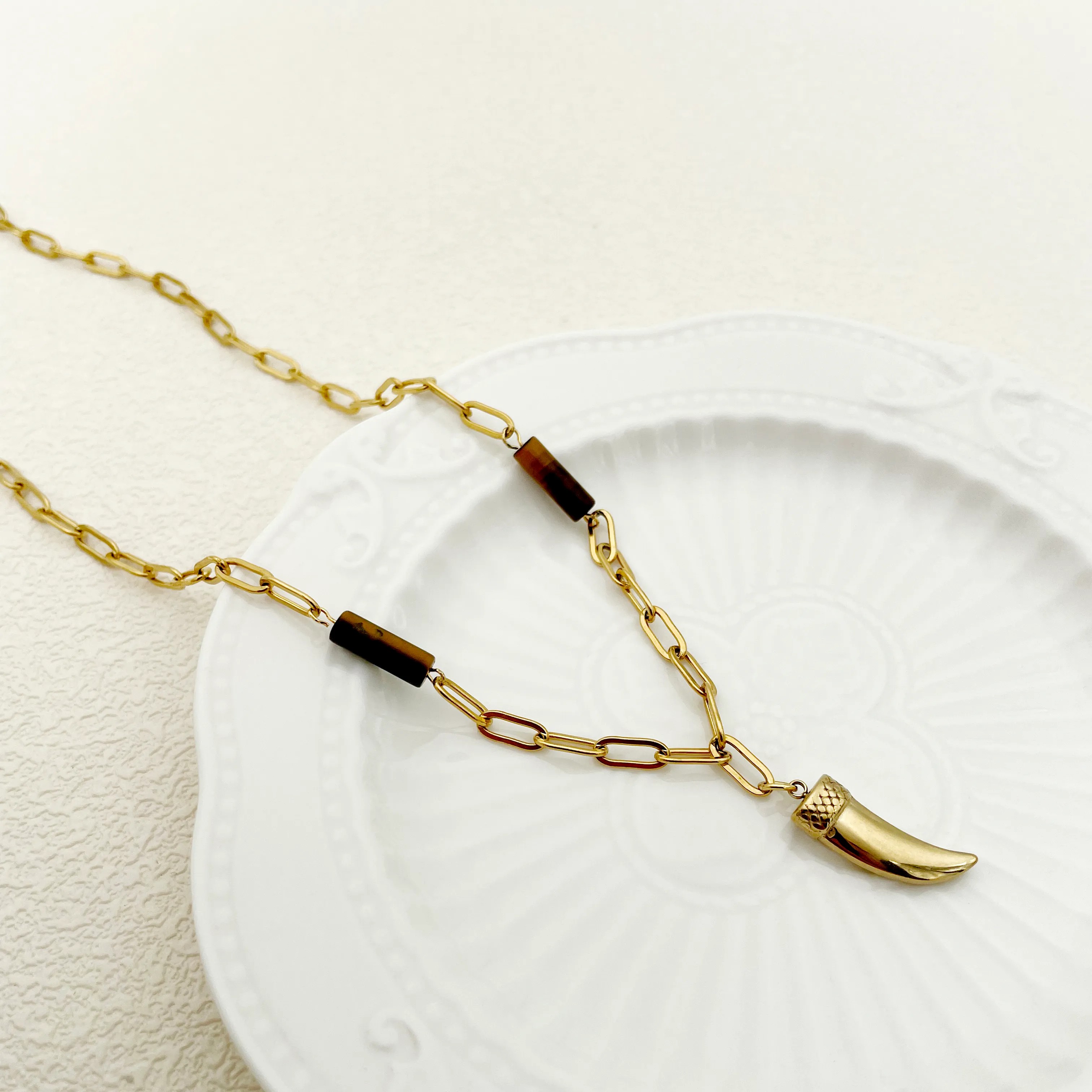 Retro Simple Style Ivory Stainless Steel Natural Stone Polishing Plating Gold Plated Pendant Necklace_colorza_2