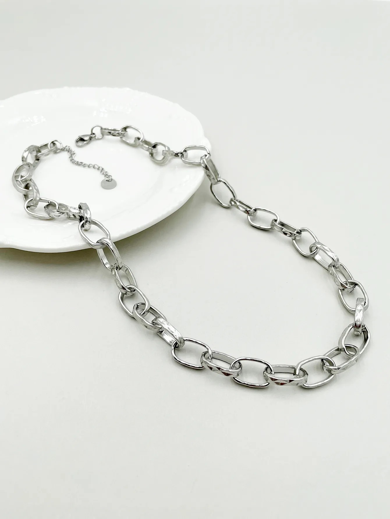 Hip-Hop Simple Style Oval Solid Color Stainless Steel Polishing Necklace_colorza_1