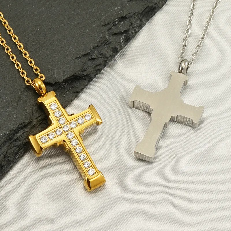 Classic Style Cross Stainless Steel Inlay Zircon 18K Gold Plated Pendant Necklace_colorza_3