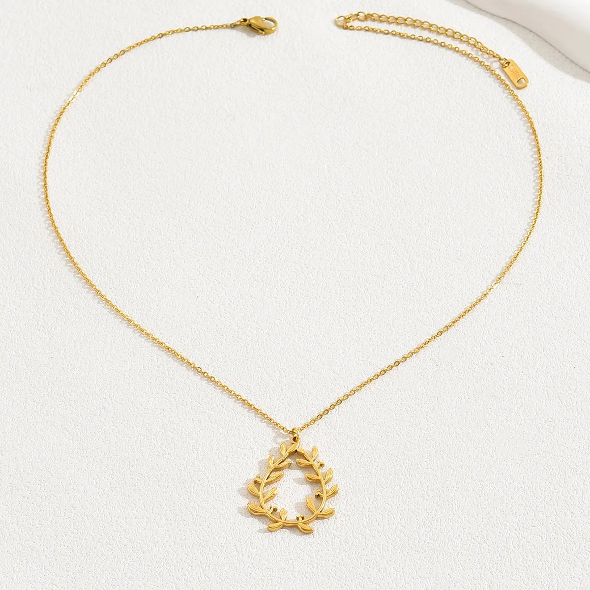 Retro Simple Style Wreath Stainless Steel Inlay Turquoise 18K Gold Plated Pendant Necklace_colorza_6