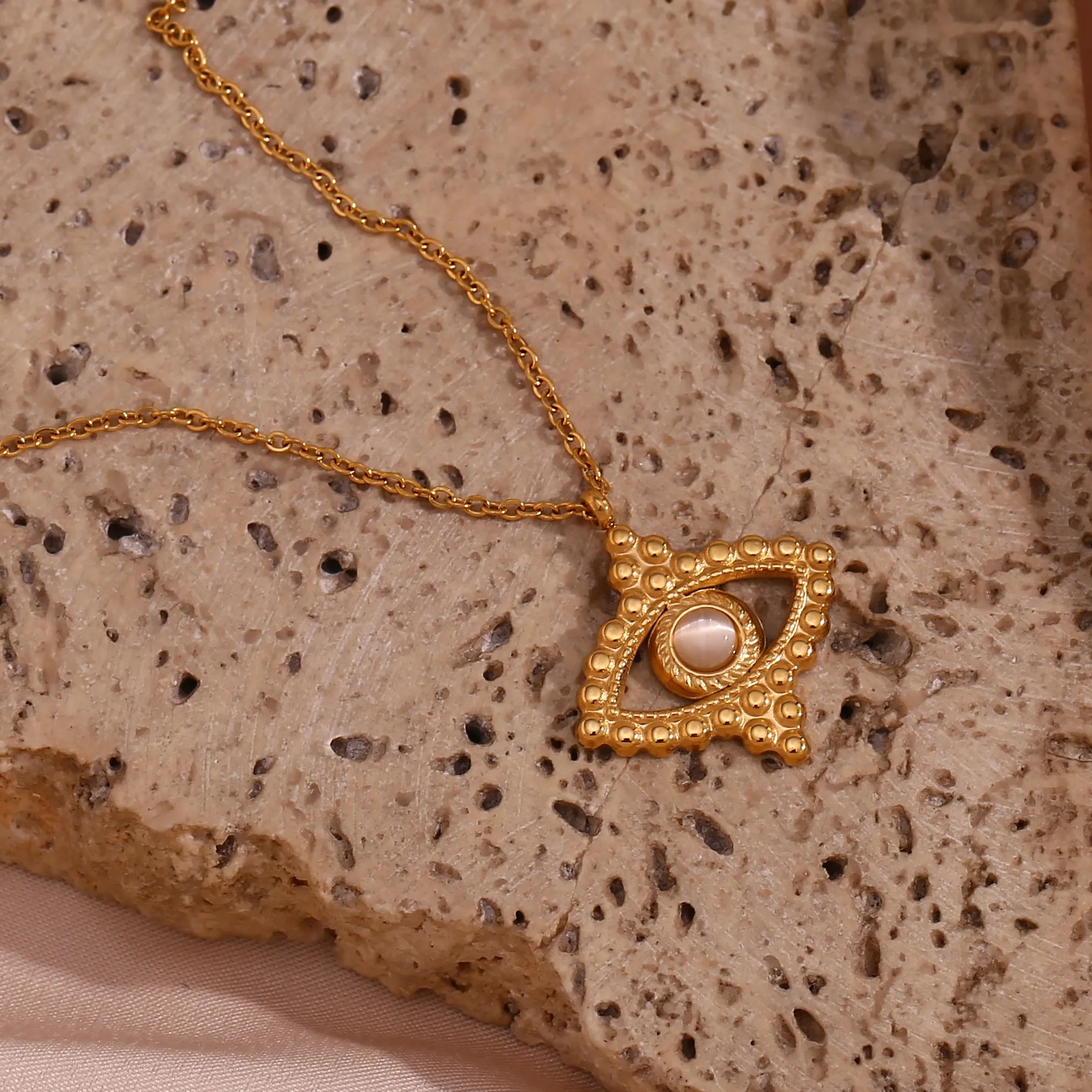 Vintage Style Eye Stainless Steel Plating Inlay Natural Stone 18K Gold Plated Pendant Necklace_colorza_5