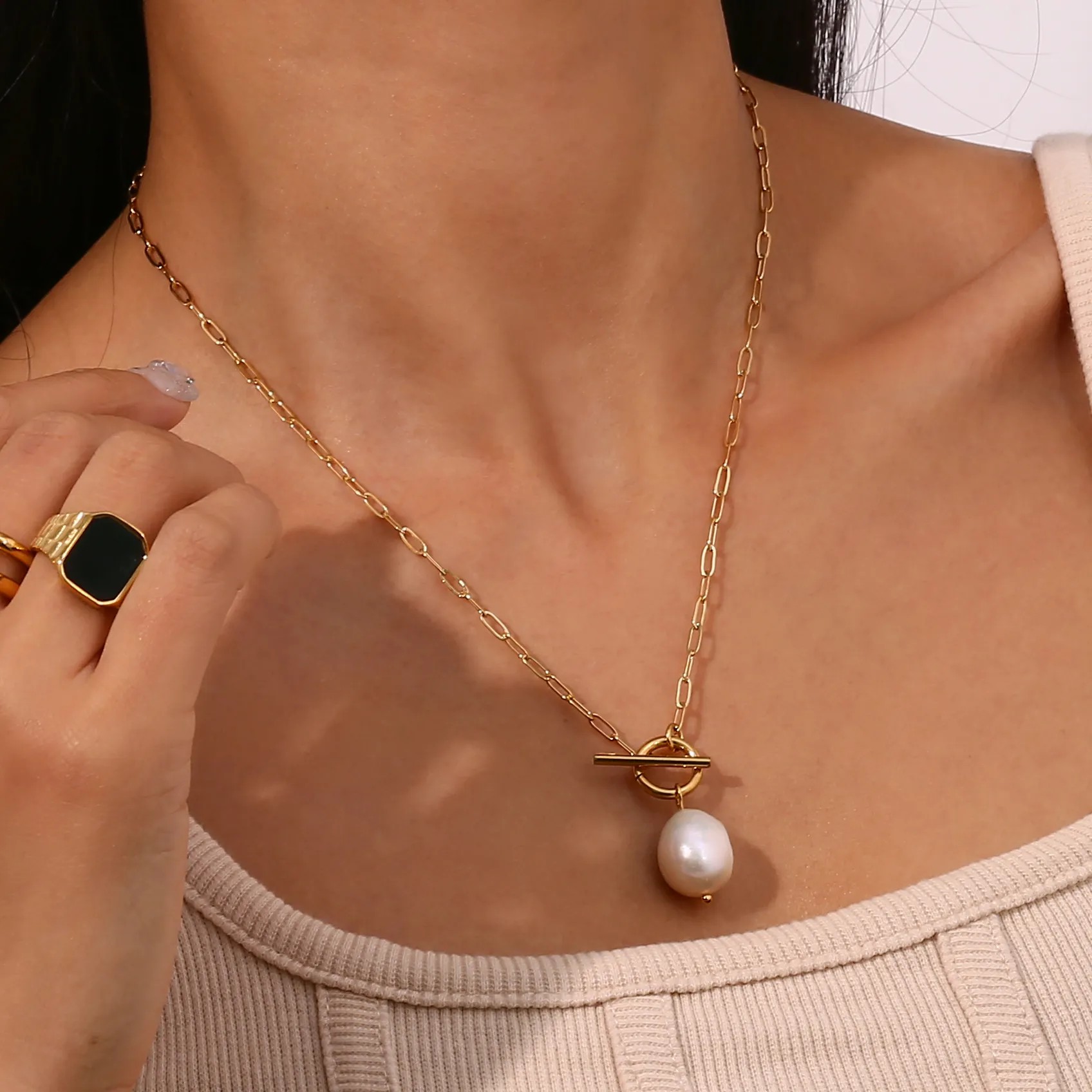 Elegant Vintage Style Irregular Stainless Steel Freshwater Pearl Toggle Pendant Necklace_colorza_12