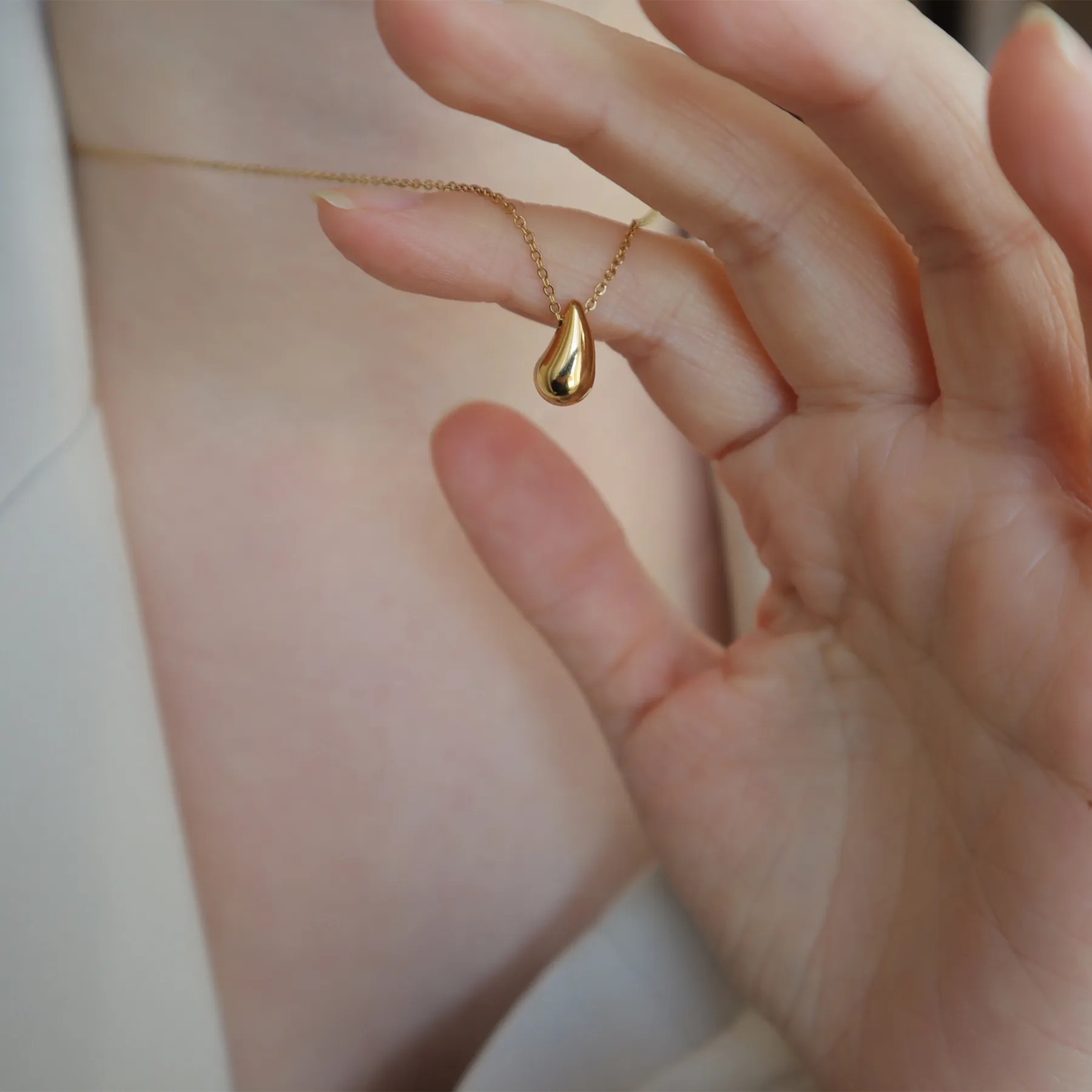 IG Style Water Droplets Titanium Steel Plating 18K Gold Plated Pendant Necklace_colorza_4
