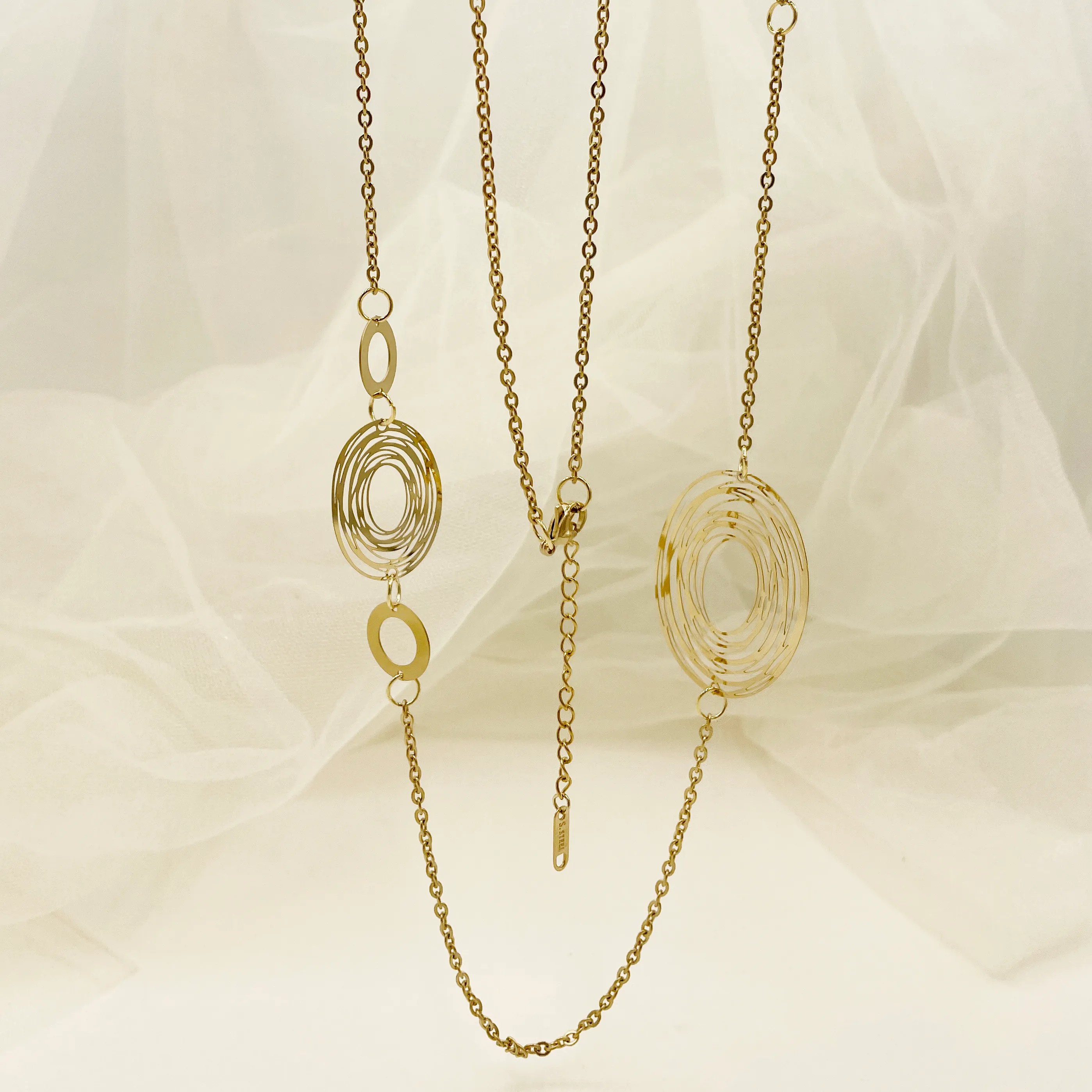 Glam Circle Stainless Steel Polishing Plating Hollow Out Gold Plated Layered Necklaces_colorza_4