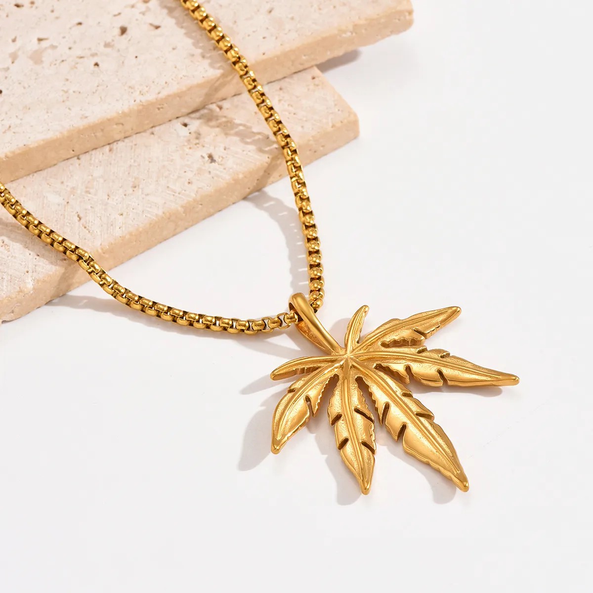 Hip-Hop Punk Leaves Stainless Steel Polishing Plating 14K Gold Plated Pendant Necklace_colorza_1