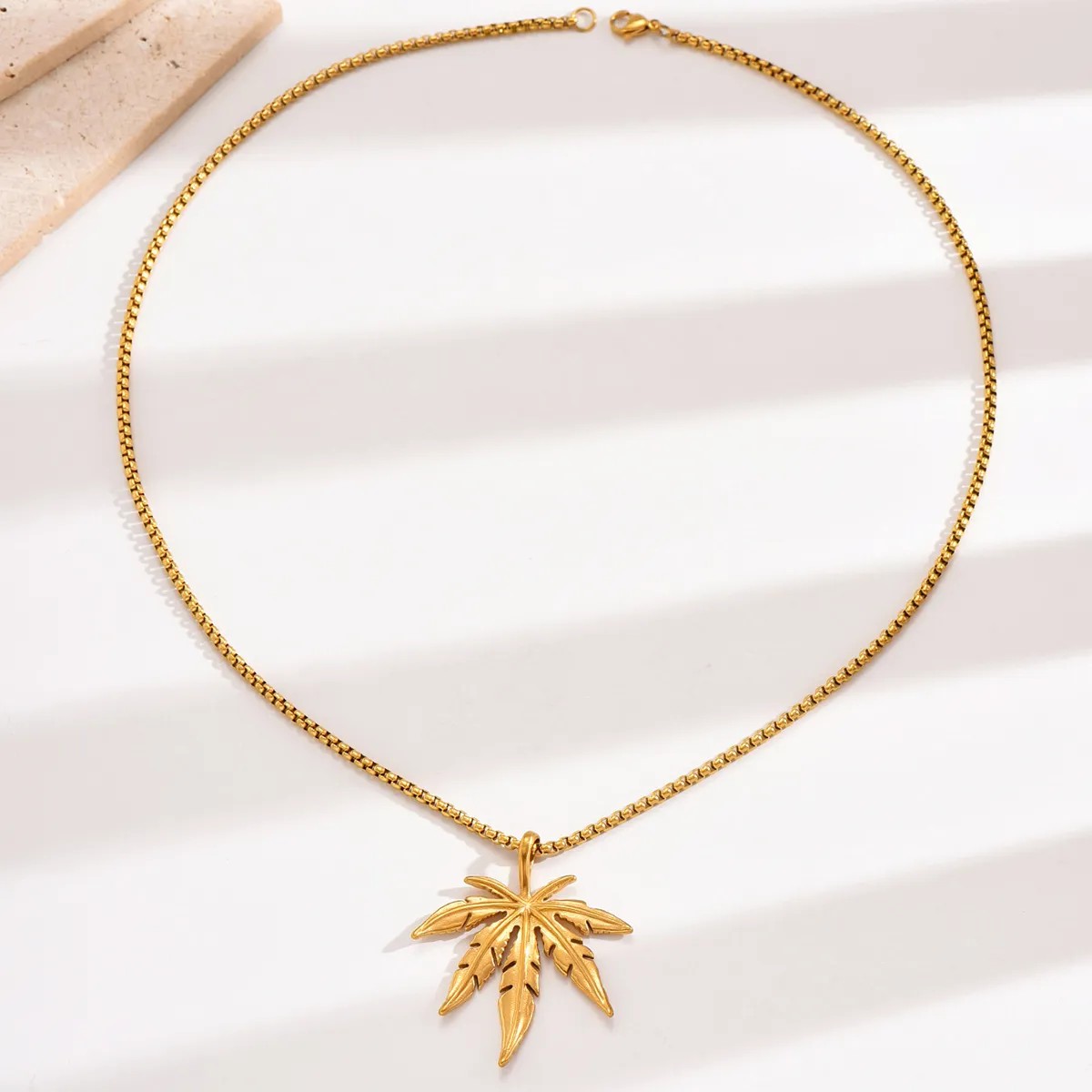 Hip-Hop Punk Leaves Stainless Steel Polishing Plating 14K Gold Plated Pendant Necklace_colorza_3