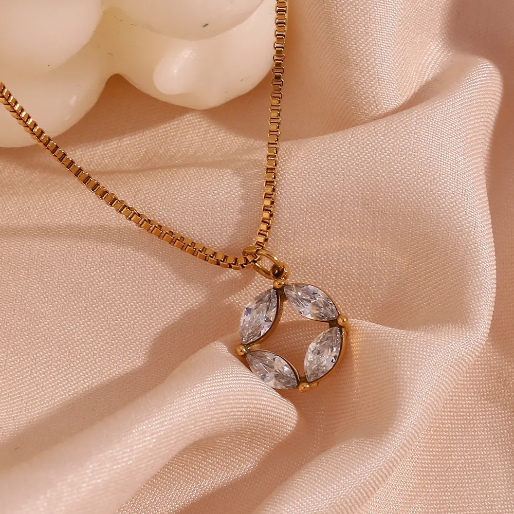 Simple Style Classic Style Horse Eye Stainless Steel Plating Inlay Zircon 18K Gold Plated Pendant Necklace_colorza_1