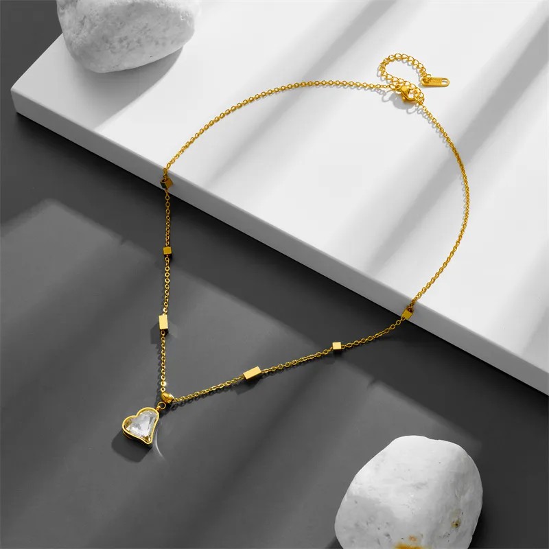 Simple Style Heart Shape Titanium Steel Inlay Zircon 18K Gold Plated Pendant Necklace_colorza_3