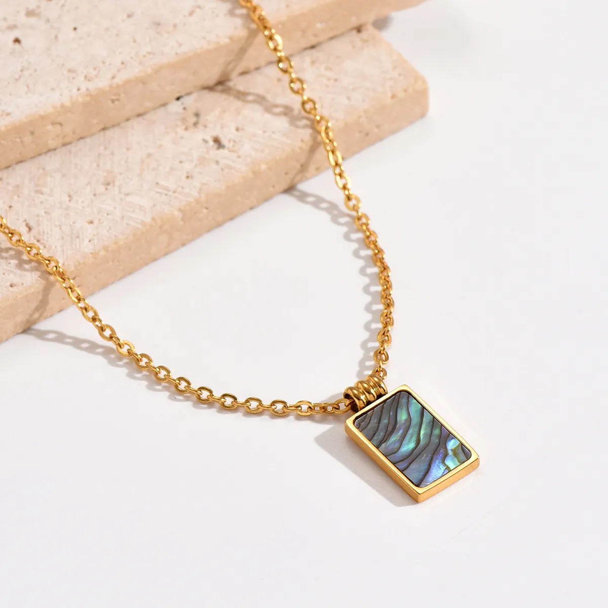 Vintage Style Simple Style Rectangle Stainless Steel Polishing Plating Inlay Shell 18K Gold Plated Pendant Necklace_colorza_3