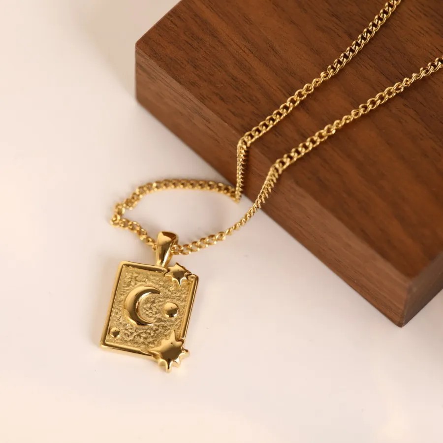 Vintage Style Punk Commute Star Moon Stainless Steel Plating Carving 18K Gold Plated Pendant Necklace_colorza_3