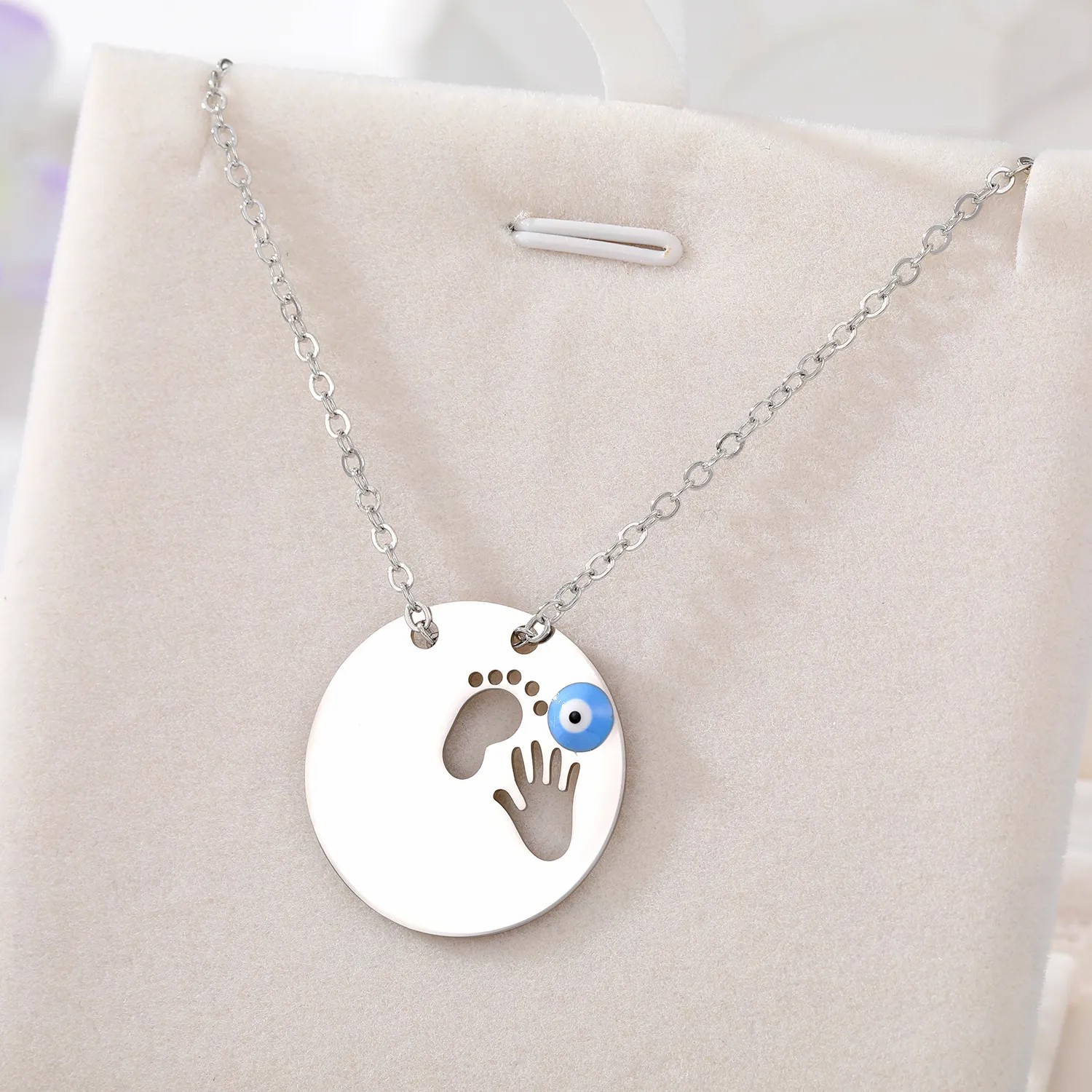 Simple Style Classic Style Round Devil'S Eye Hand Stainless Steel Alloy Plating Hollow Out Pendant Necklace_colorza_7