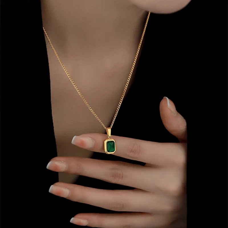 Square Titanium Steel Plating Inlay Zircon 18K Gold Plated Necklace Pendant_colorza_1