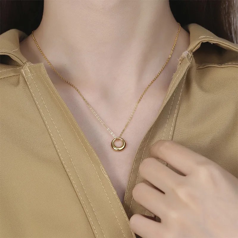 IG Style Circle Titanium Steel Plating 18K Gold Plated Pendant Necklace_colorza_2