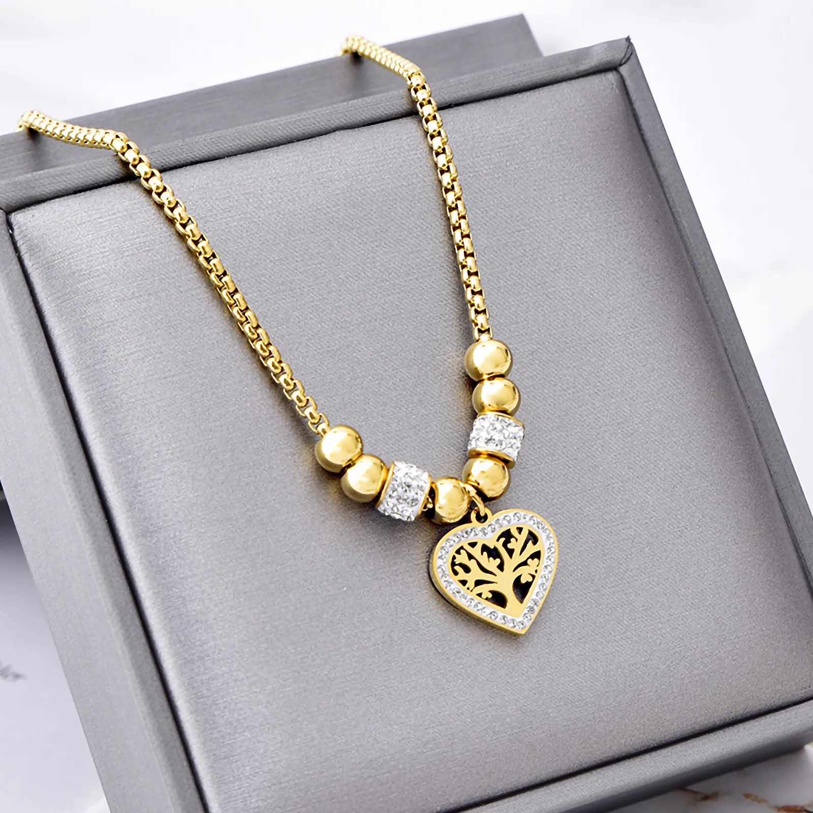 Casual Vintage Style Tree Heart Shape Titanium Steel Plating Hollow Out Inlay Zircon 18K Gold Plated Pendant Necklace_colorza_4