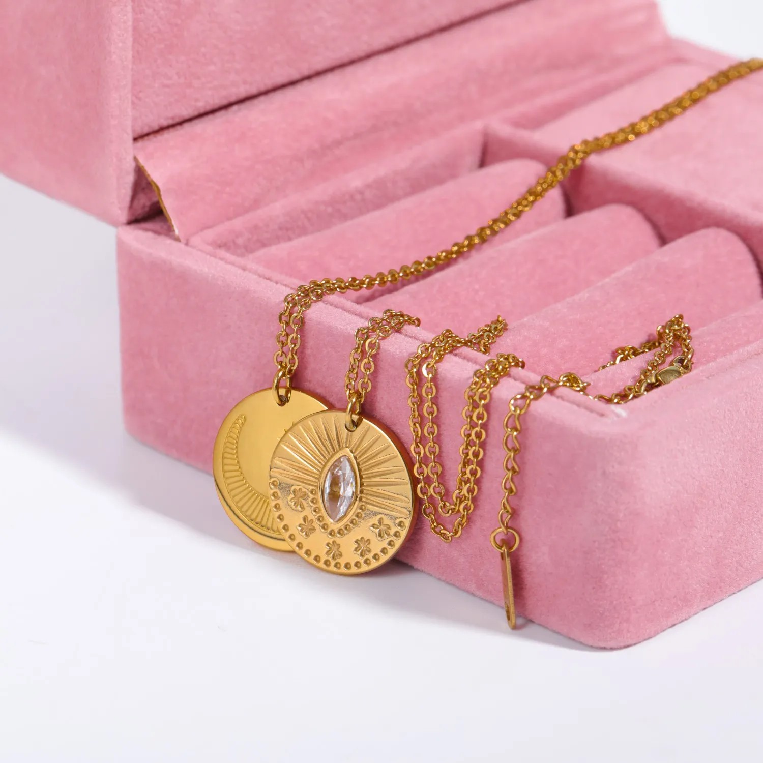 Vintage Style Commute Sun Stainless Steel Plating Inlay Carving Zircon 18K Gold Plated Pendant Necklace_colorza_7