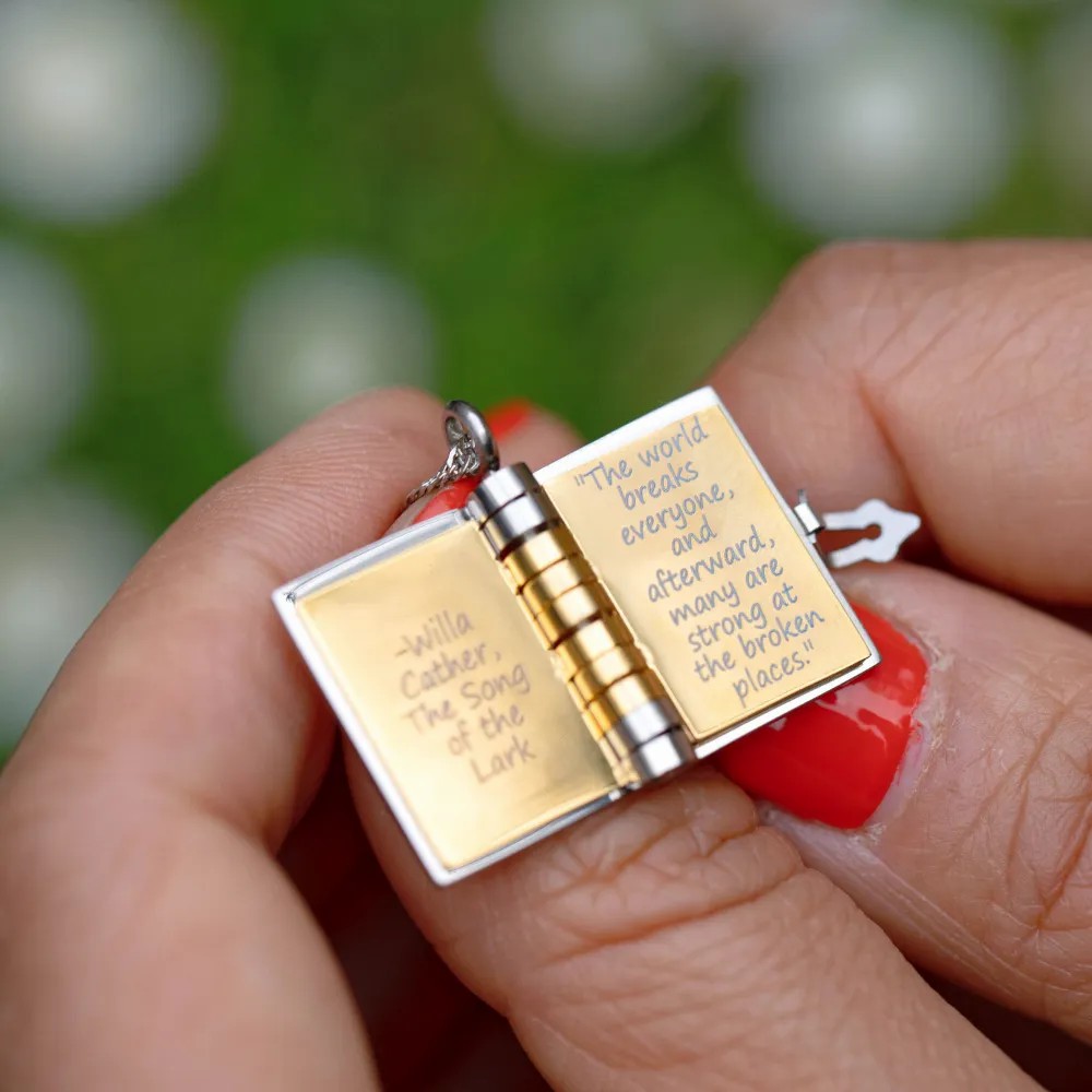 Vintage Style Commute Square Stainless Steel Plating Carving 18K Gold Plated Pendant Necklace_colorza_1