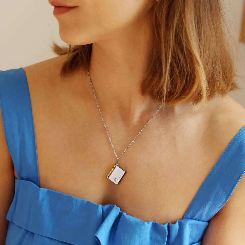 Vintage Style Commute Square Stainless Steel Plating Carving 18K Gold Plated Pendant Necklace_colorza_5