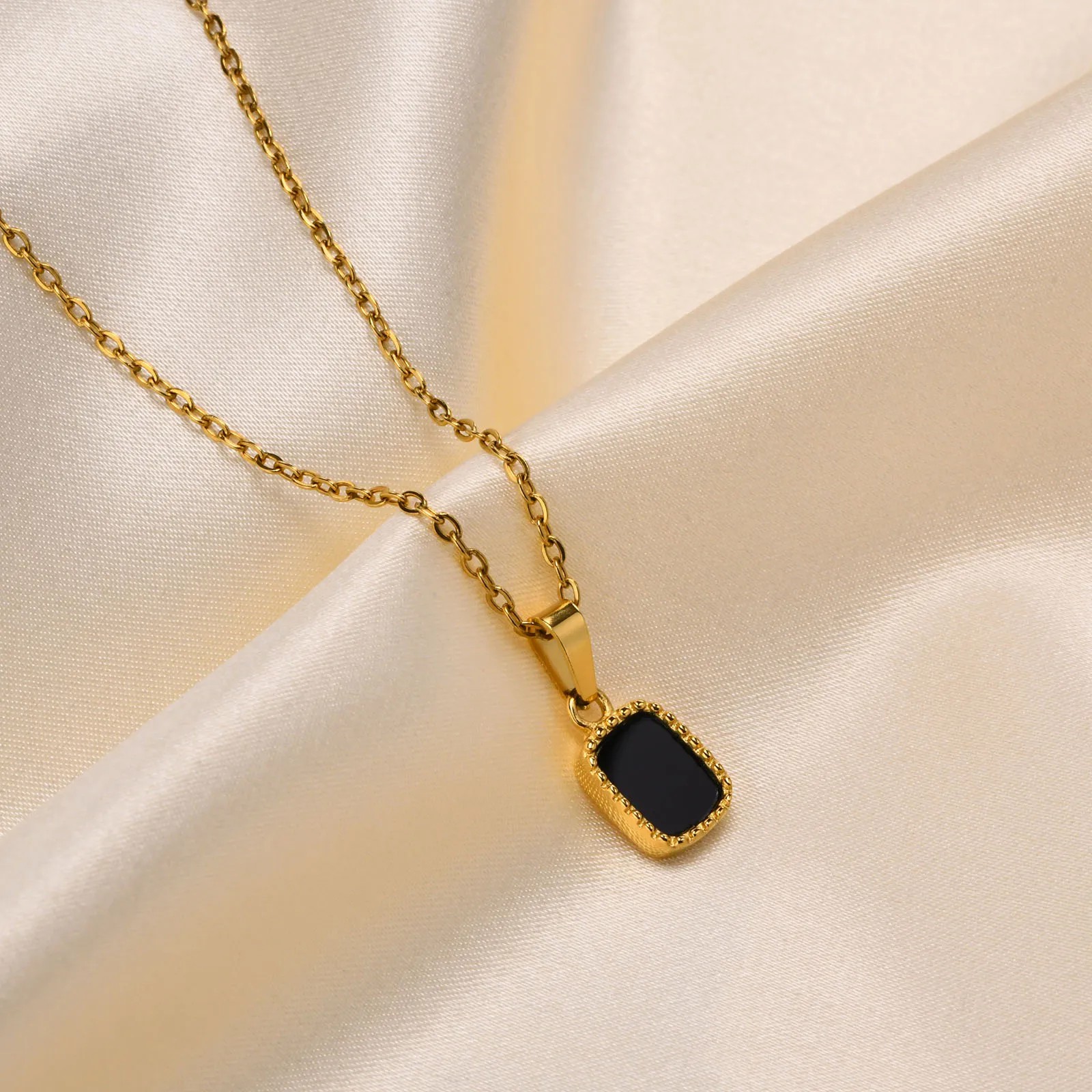 IG Style Vacation Simple Style Solid Color Stainless Steel Plating Agate Shell 18K Gold Plated Pendant Necklace_colorza_7