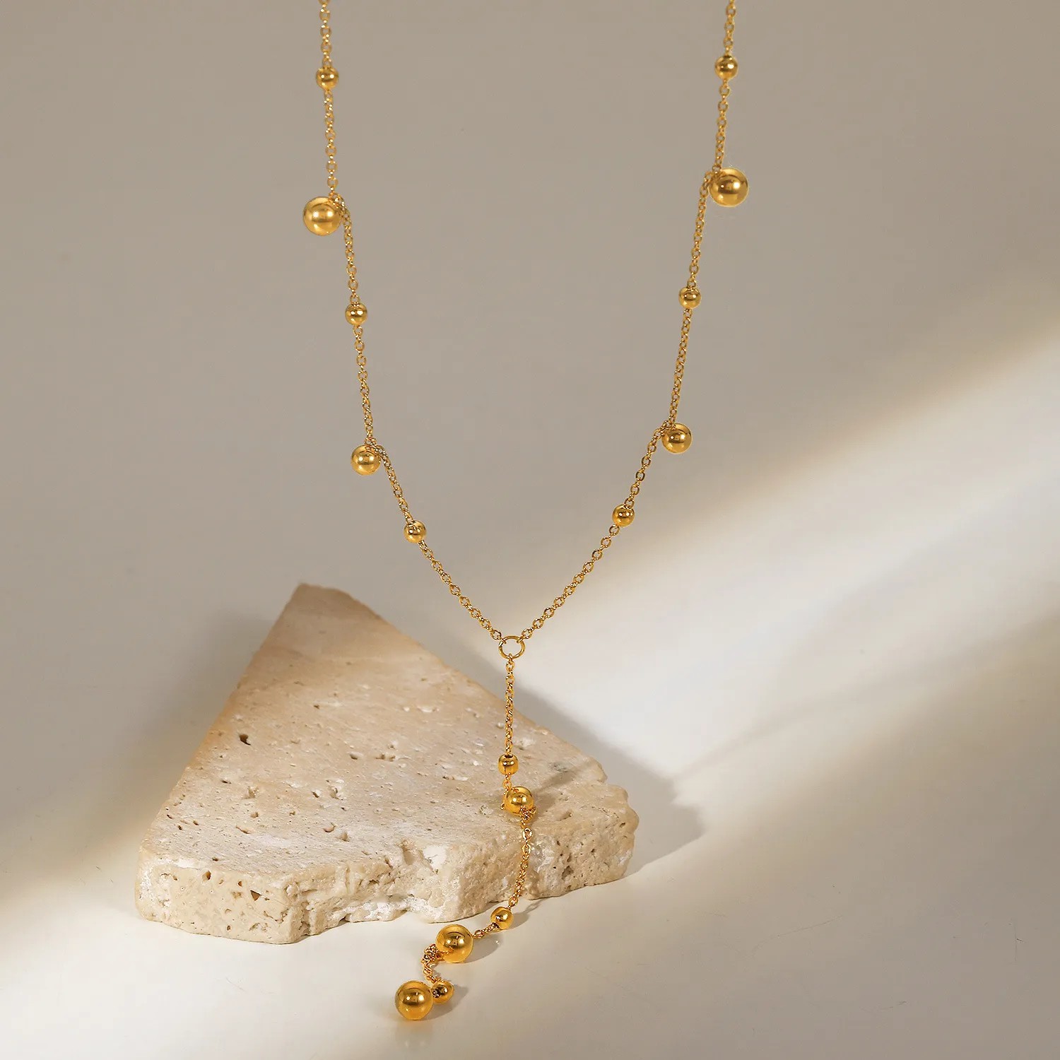 Retro Simple Style Round Solid Color Titanium Steel Plating 18K Gold Plated Pendant Necklace_colorza_5
