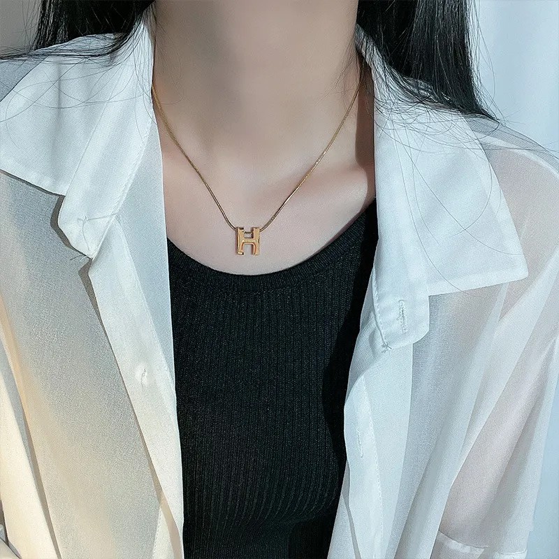 Simple Style Letter Titanium Steel Plating 18K Gold Plated Pendant Necklace_colorza_5