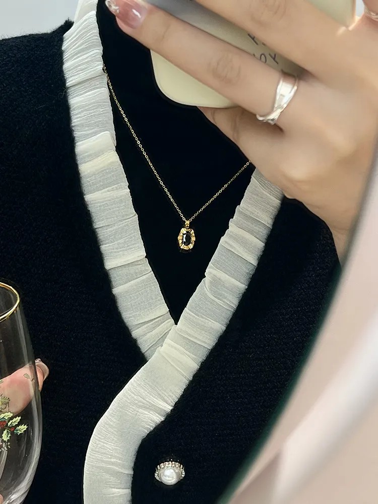 IG Style Square Titanium Steel Plating Inlay Artificial Gemstones 18K Gold Plated Pendant Necklace_colorza_4