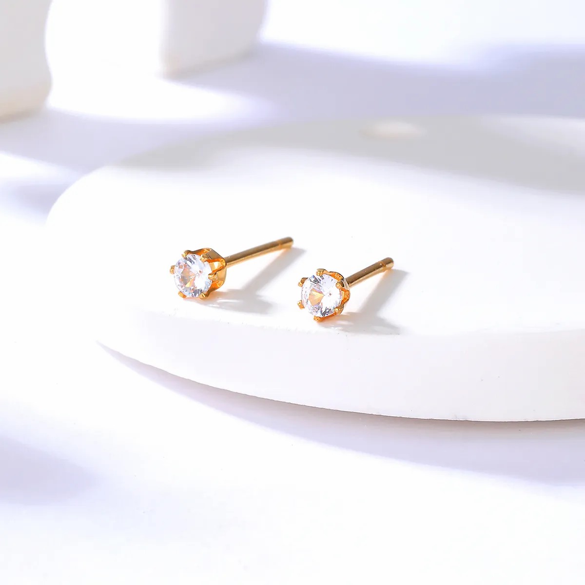 Simple Stainless Steel Electroplating 18K Gold Diamond Stud Earrings_colorza_2