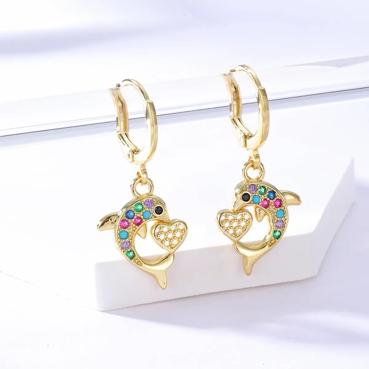 Fashion Copper 18K Gold Plated Colored Zircon Whale Eye Buckle Earrings_colorza_3