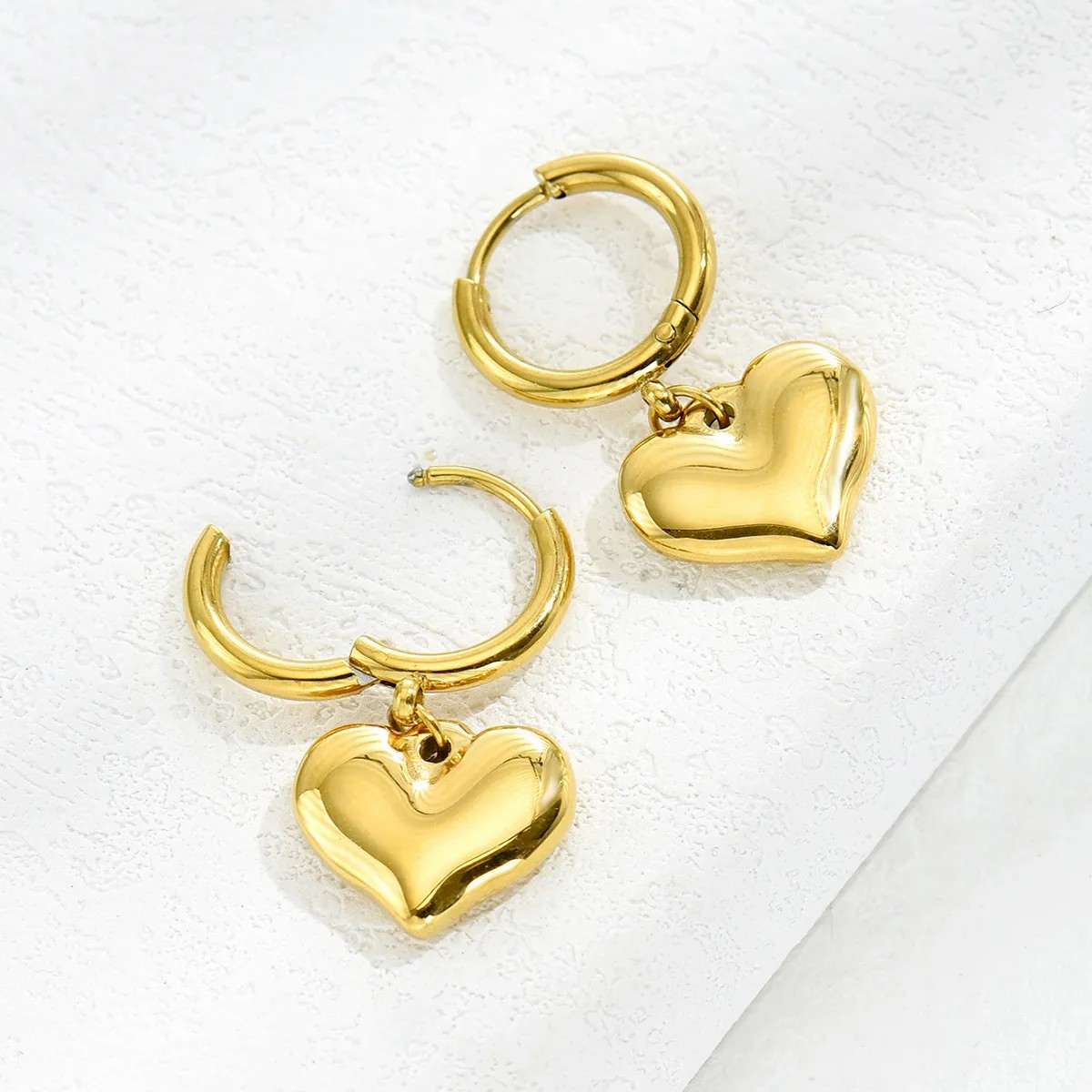 Titanium Steel Plated 14K Gold Fashion Heart Drop Earrings_colorza_1