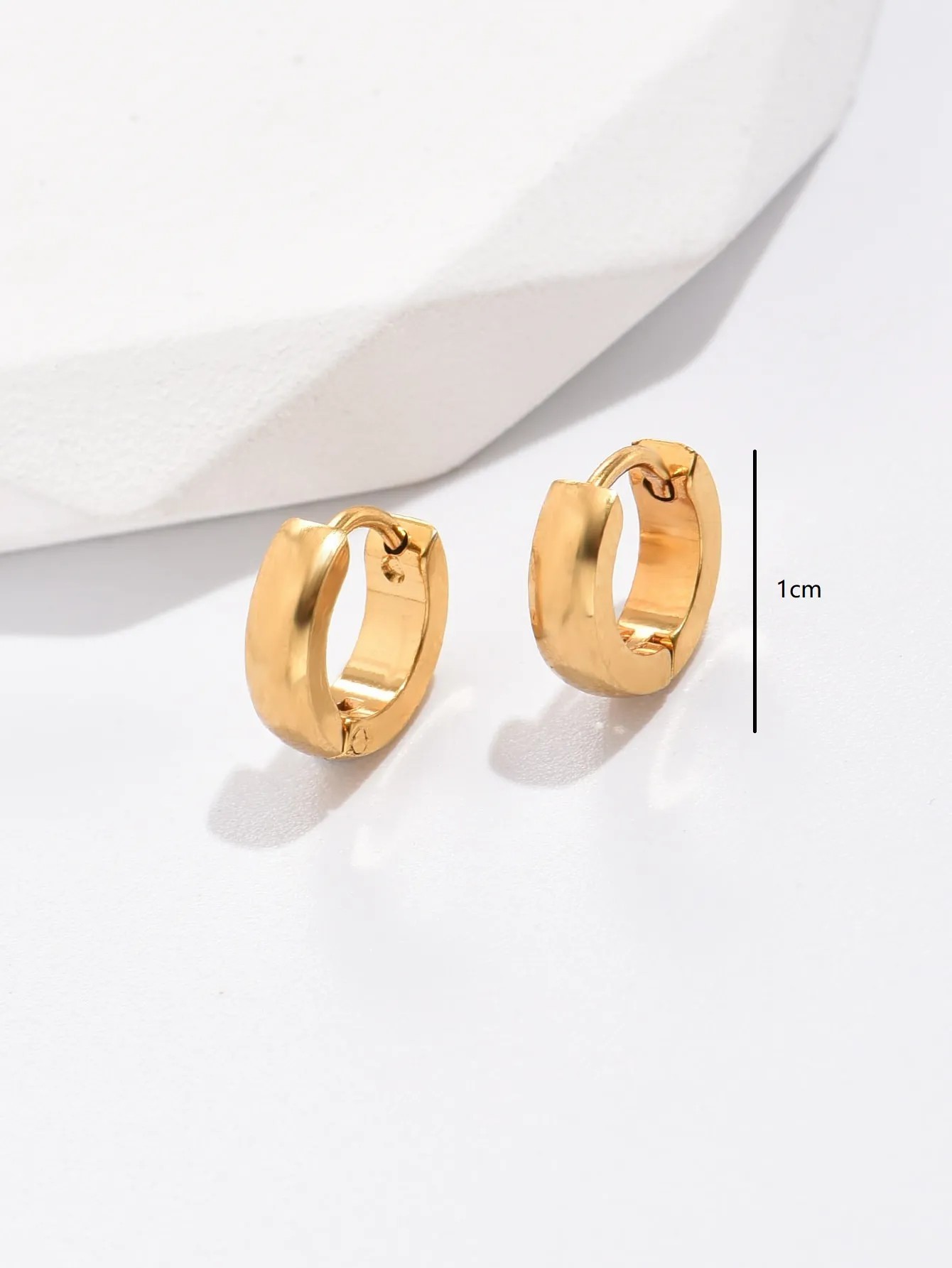 Fashion Creative Stainless Steel Electroplated 18K Circle Earrings_colorza_4