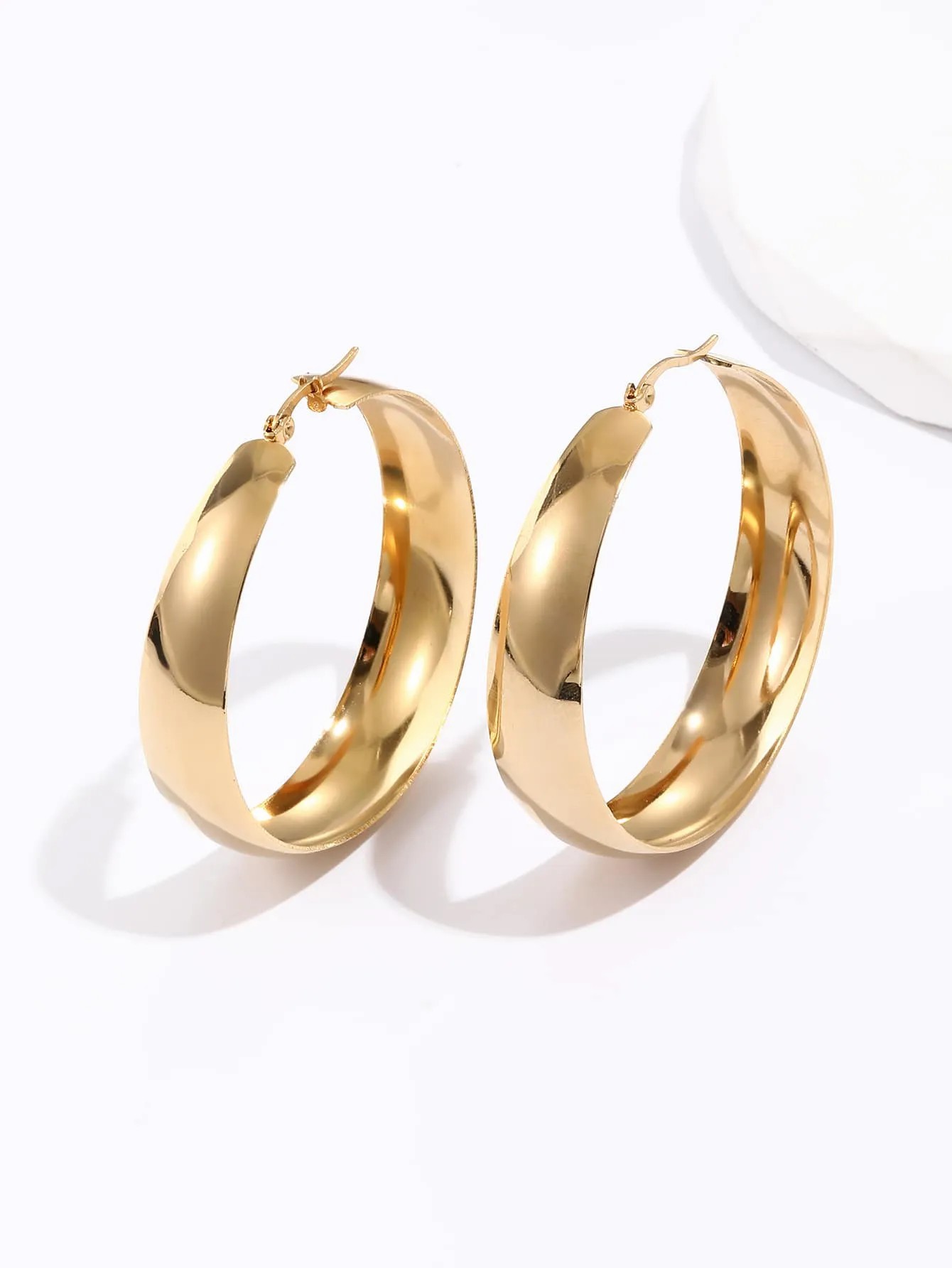 Fashion Creative Stainless Steel Electroplated 18K Circle Earrings_colorza_3
