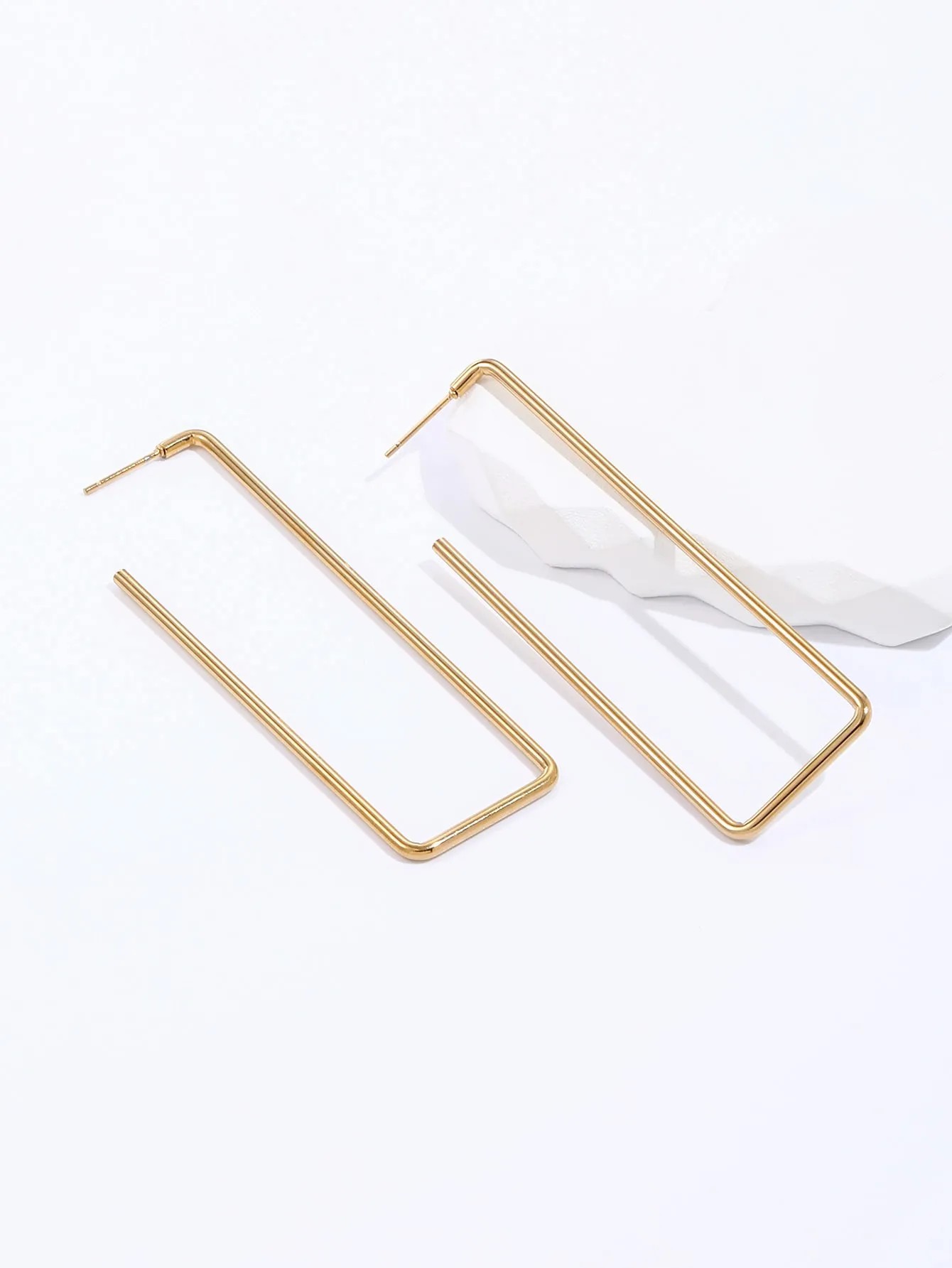 Fashion Creative Stainless Steel Electroplating 18K Gold Hollow Square Earrings_colorza_1