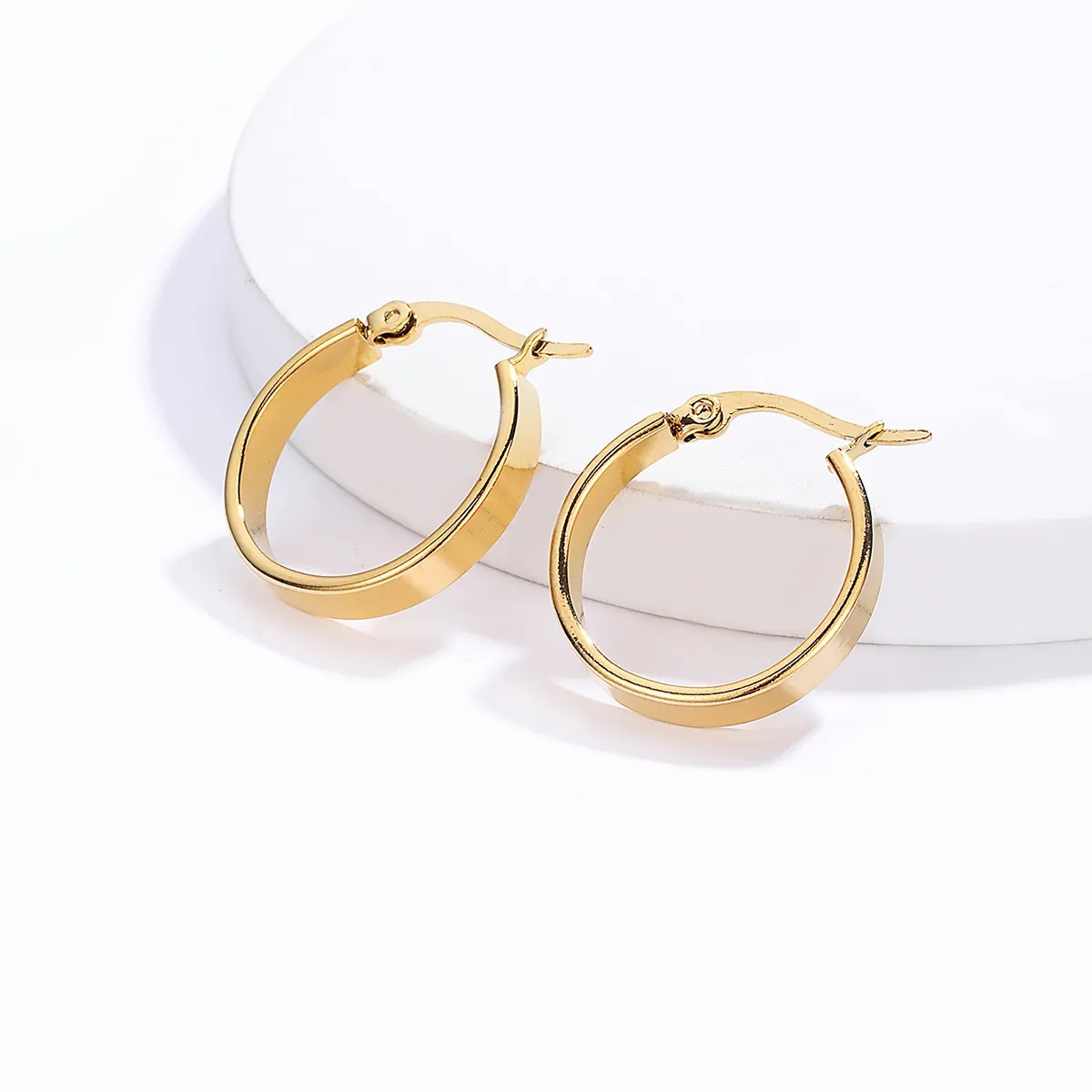 Simple Golden Stainless Steel Plated 18K Gold Hoop Earrings_colorza_1