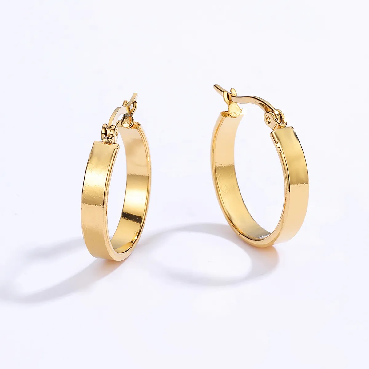 Simple Golden Stainless Steel Plated 18K Gold Hoop Earrings_colorza_3