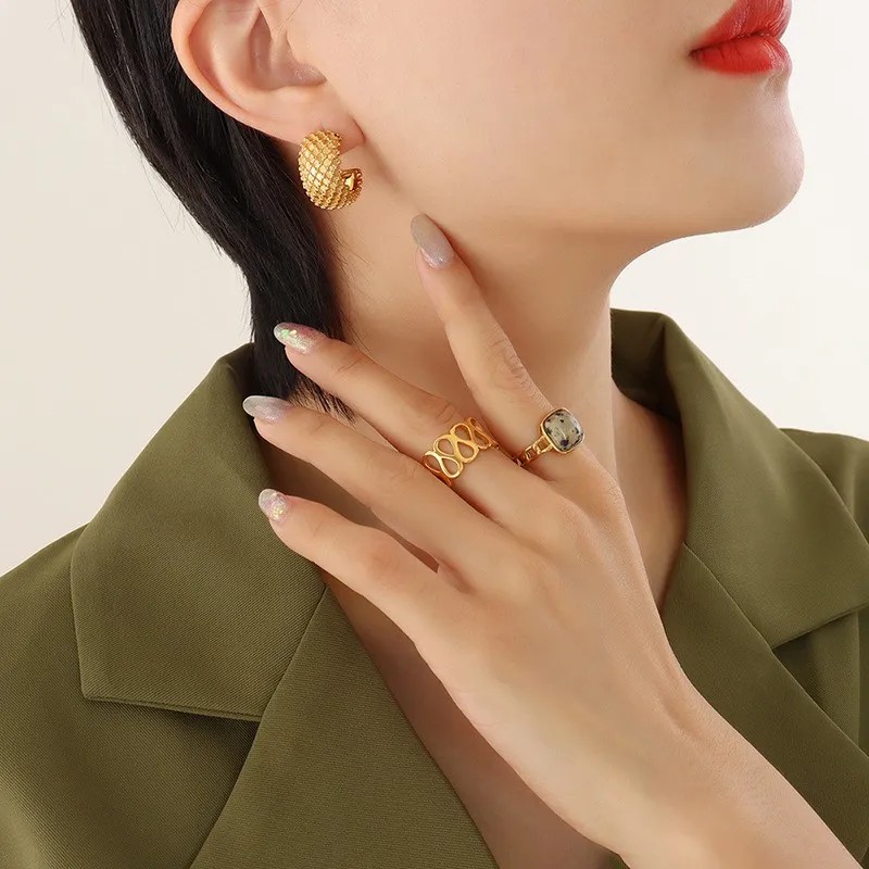 Fashion C Shaped Cross Rhombus New Titanium Steel Earring Jewelry_colorza_1